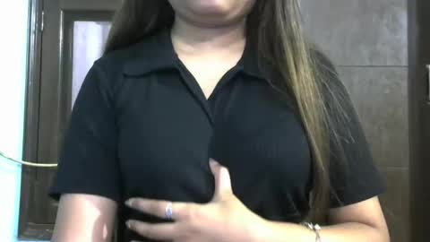 Snapshot of sexylavanya143 chatting on 02.04.25 sexy lavanya online show from 02.04.25