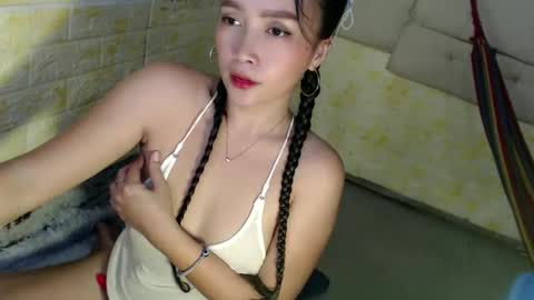 Snapshot of sexypinaymiya chatting on 12.13.24 Miyah online show from 12.13.24