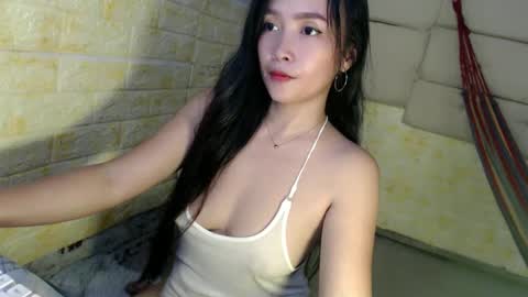 Snapshot of sexypinaymiya chatting on 12.26.24 Miyah online show from 12.26.24