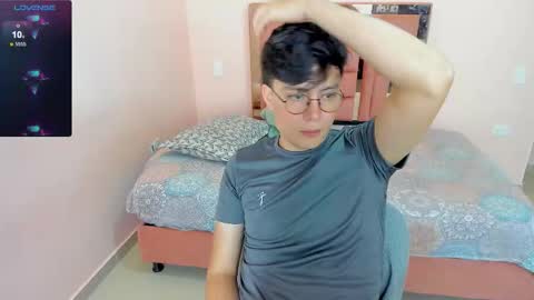 Snapshot of sexystteven chatting on 10.16.25 Jeff online show from 10.16.25