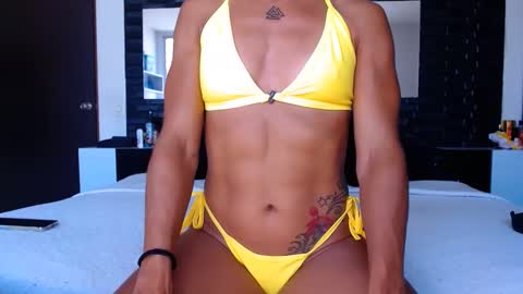 Snapshot of sexyycutedoll chatting on 09.10.25 sexyycutedoll online show from 09.10.25