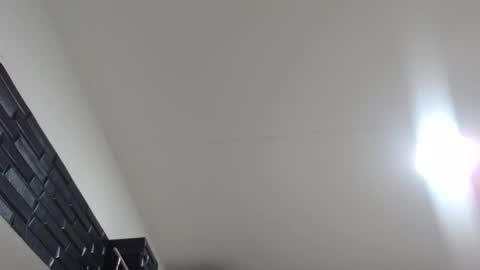 Snapshot of sexyycutedoll chatting on 10.28.25 sexyycutedoll online show from 10.28.25