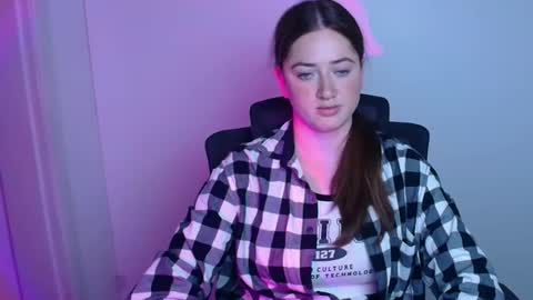 Snapshot of shadowkate chatting on 10.29.25 Kate online show from 10.29.25