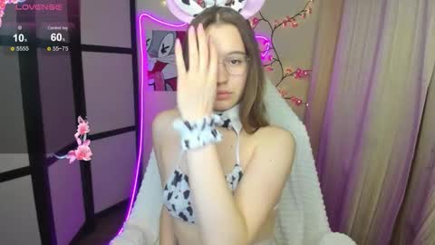 Vivian online show from 11.22.25