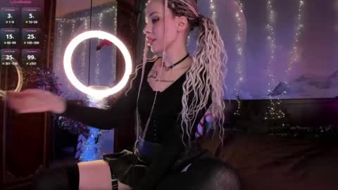 Snapshot of shameles_pussy chatting on 12.20.24 shameles_pussy online show from 12.20.24