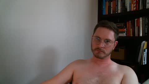 Snapshot of shamelesswetdream chatting on 10.04.25 shamelesswetdream online show from 10.04.25