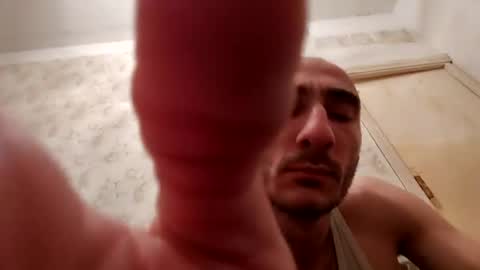 Snapshot of shamilka93 chatting on 12.20.24 Shamilka online show from 12.20.24