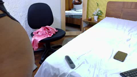 Snapshot of shamira_moore chatting on 12.18.24 Catalina online show from 12.18.24