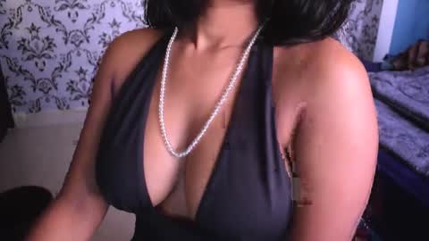 Snapshot of shanaya_indian chatting on 12.05.24 shanaya indian online show from 12.05.24