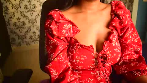 Snapshot of shanaya_indian chatting on 09.09.25 shanaya indian online show from 09.09.25