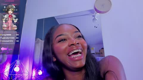 Snapshot of shanelwest7 chatting on 01.20.25 Shanel online show from 01.20.25