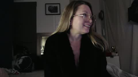 Shannon07 online show from 12.22.24