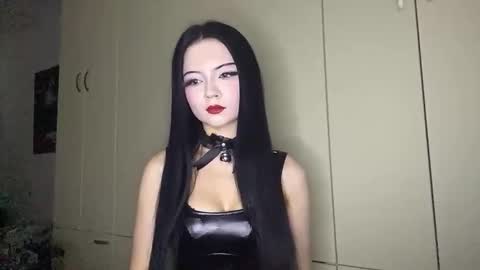 Snapshot of sharelgilvin chatting on 11.10.25 sharelgilvin online show from 11.10.25