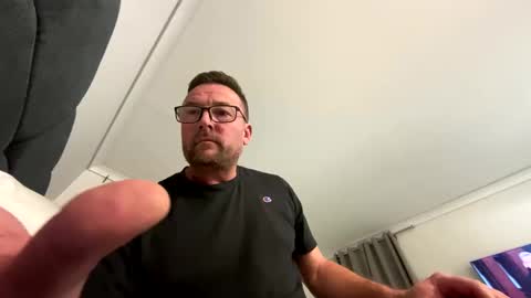 Snapshot of sharksboy16 chatting on 01.06.25 Sharksboy online show from 01.06.25