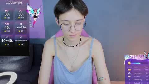 Snapshot of sharli_rose chatting on 12.30.24 Sharli online show from 12.30.24