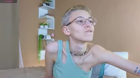 Snapshot of sharli_rose chatting on 02.20.25 Sharli online show from 02.20.25