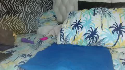 sharlot03 online show from 02.22.25