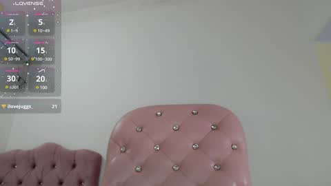 Snapshot of sharlotte_mom chatting on 12.13.24 sharlotte online show from 12.13.24