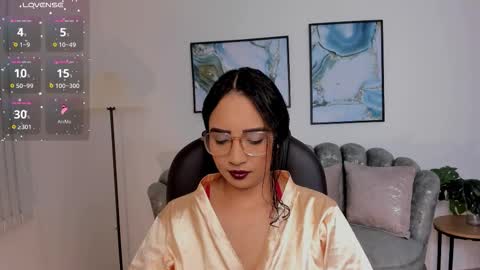 Snapshot of sharon_breezee chatting on 10.10.25 sharon_breezee online show from 10.10.25