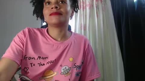 Snapshot of shayna_cute chatting on 12.22.24 Shayna online show from 12.22.24