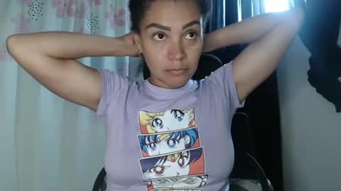 Snapshot of shayna_cute chatting on 12.29.24 Shayna online show from 12.29.24