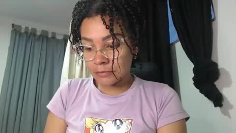 Snapshot of shayna_cute chatting on 12.30.24 Shayna online show from 12.30.24
