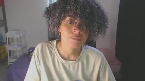 Snapshot of shayna_cute chatting on 01.25.25 Shayna online show from 01.25.25