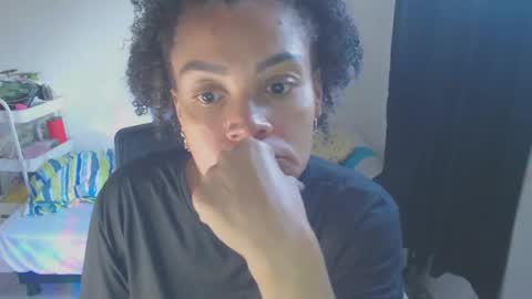 Snapshot of shayna_cute chatting on 03.04.25 Shayna online show from 03.04.25