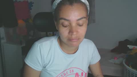 Snapshot of shayna_cute chatting on 09.15.25 Shayna online show from 09.15.25