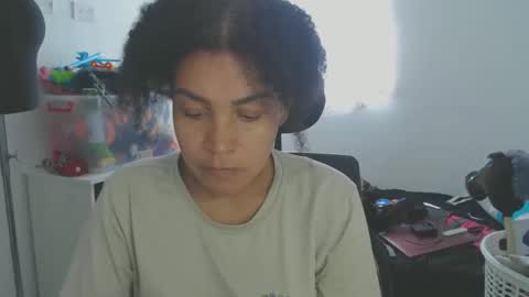 Snapshot of shayna_cute chatting on 09.22.25 Shayna online show from 09.22.25
