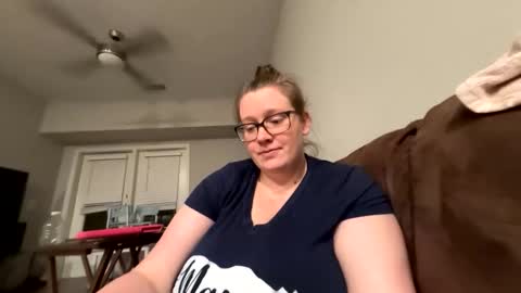 Snapshot of shelby0922 chatting on 11.18.25 shelby0922 online show from 11.18.25