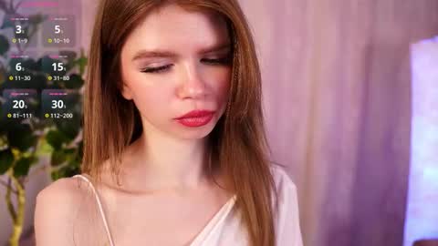 Snapshot of shelleyborom chatting on 11.07.25 Sofia online show from 11.07.25