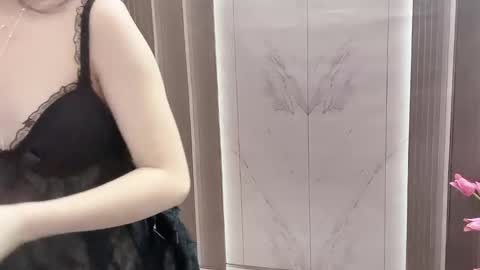 Shelly online show from 10.29.25