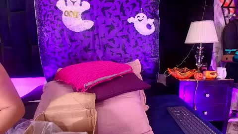 Shelsy online show from 10.28.25