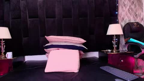 Shelsy online show from 11.08.25