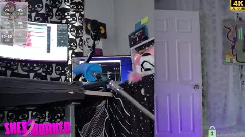 Snapshot of shesborked chatting on 11.25.25 Gina online show from 11.25.25