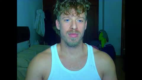 Snapshot of shirtless_dj chatting on 10.25.25 Cick Goreskin online show from 10.25.25