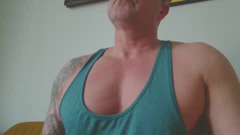 Snapshot of show_on_for_you chatting on 02.14.25 show_on_for_you online show from 02.14.25