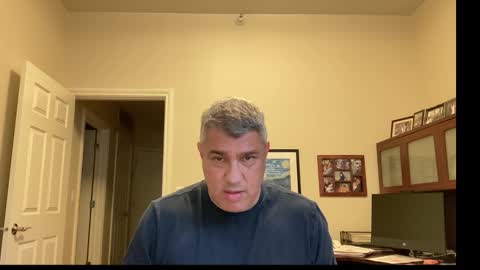 Snapshot of showmet chatting on 10.16.25 Chicago Guy online show from 10.16.25