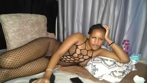 Snapshot of shugacubee chatting on 12.02.24 EVA online show from 12.02.24