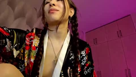 Mika online show from 12.14.24