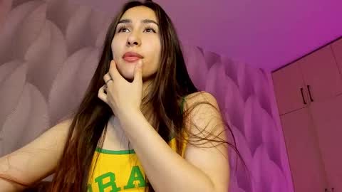 Mika online show from 01.21.25