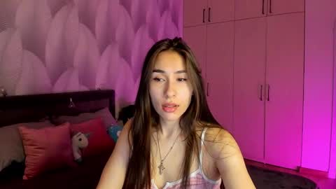 Mika online show from 01.28.25