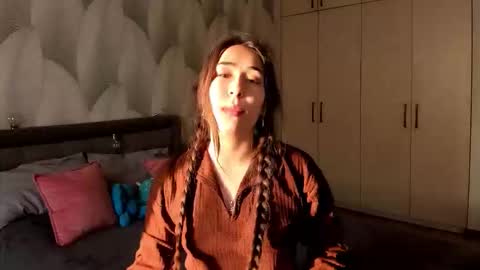 Mika online show from 10.20.25