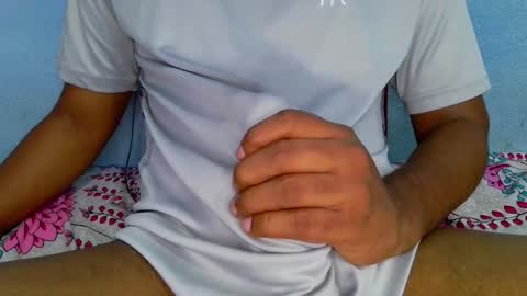 Snapshot of shy_eyes_ chatting on 12.11.24 shyeyes online show from 12.11.24