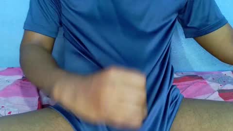 Snapshot of shy_eyes_ chatting on 12.25.24 shyeyes online show from 12.25.24