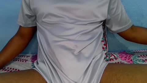 Snapshot of shy_eyes_ chatting on 01.18.25 shyeyes online show from 01.18.25