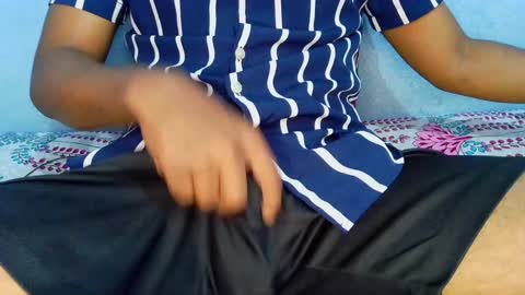 Snapshot of shy_eyes_ chatting on 01.19.25 shyeyes online show from 01.19.25