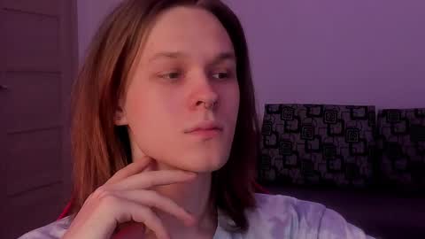 Snapshot of shy_nny chatting on 10.07.25 Mark online show from 10.07.25