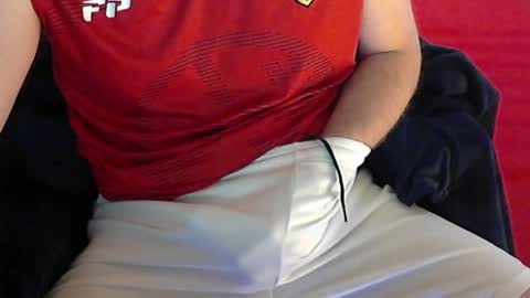 Snapshot of shyguy04_04_04 chatting on 12.04.24 shyguy04_04_04 online show from 12.04.24